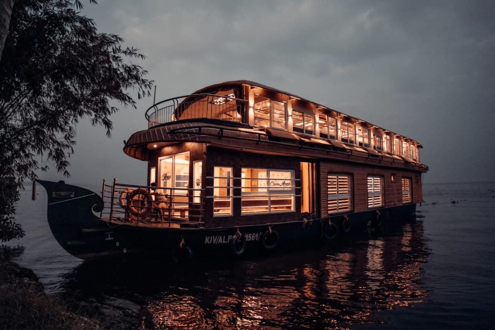 Hotel Victoria Houseboats Alappuzha Zewnętrze zdjęcie