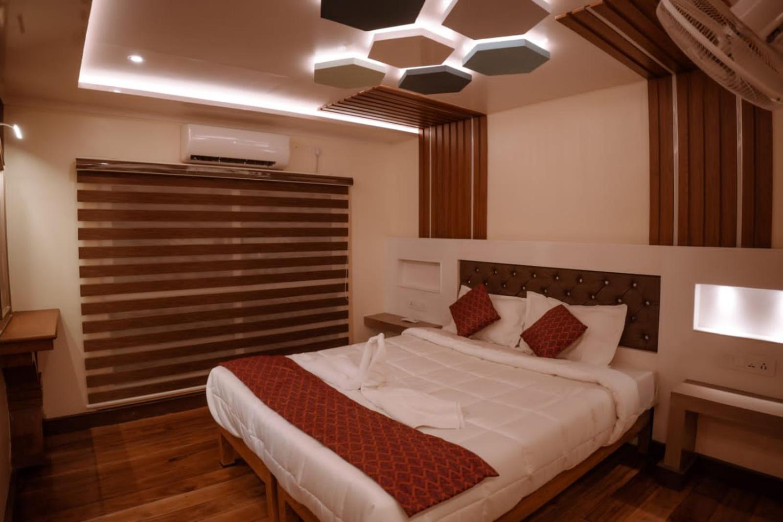 Hotel Victoria Houseboats Alappuzha Zewnętrze zdjęcie